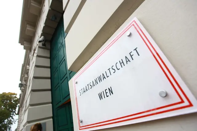 Die Staatsanwaltschaft Wien hat offenbar einen Teil jener Personen im Visier, die bereits vergangene Woche auf der Anklagebank Platz nehmen mussten. Erneut geht es um mögliche Sexualdelikte an einer Minderjährigen. (Archiv) | Foto: MAYR Elke / WirtschaftsBlatt / picturedesk.com