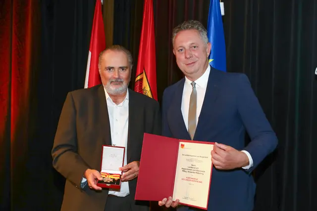 Alexander Petschnig wurde das Komturkreuz des Landes verliehen.  | Foto: Landesmedienservice Burgenland