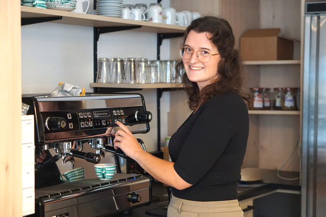 Marlene Hummelbrunner freut sich auf die Eröffnung. | Foto: Johanna Neumann