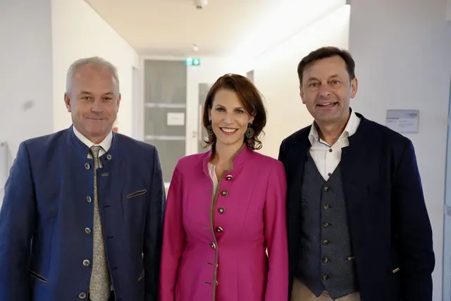 Wolfgang Auer, LH Karoline Edtstadler und Hans Schnitzhofer. | Foto: ÖVP-Landtagsklub 