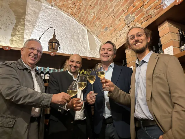Bgm. Karl Lautner, Sommelier Richard Hofner, Patrick Sax, und Christoph Winkler-Hermaden | Foto: MeinBezirk/Gerda Sammer-Schmidt