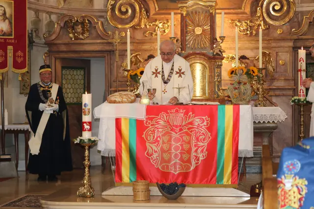Der Höhepunkt war der Festgottesdienst, der von Franz Borenitsch zelebriert wurde. | Foto: Michael Duacsek