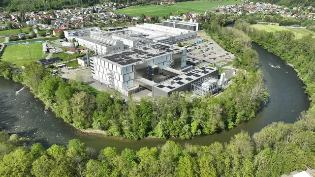 Das Headquarter in Leoben-Hinterberg: Derzeit werden die Produktionsstätten gezielt auf die Anforderungen der Verteidigungsindustrie vorbereitet. | Foto: AT&amp;S/Julia Trampusch