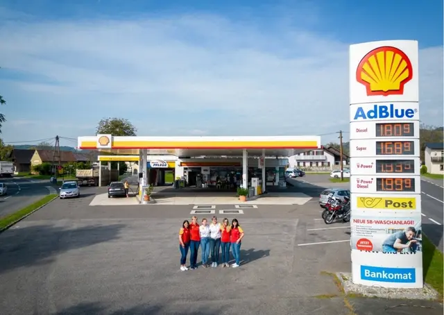 Das Team der Tankstelle Orell in Heimschuh | Foto: Orell GmbH