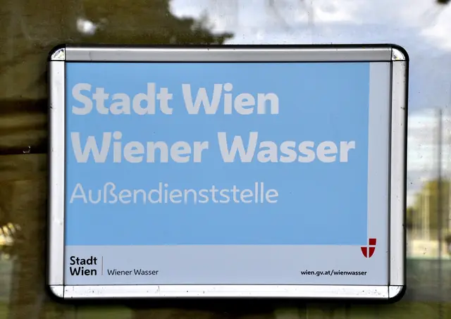 Die Wiener Polizei warnt vor Betrügern, die sich als Fake-Mitarbeiter von Wiener Wasser Zugang zu Häusern und Wohnungen schaffen. (Symbolfoto) | Foto: Willfried Gredler-Oxenbauer / picturedesk.com
