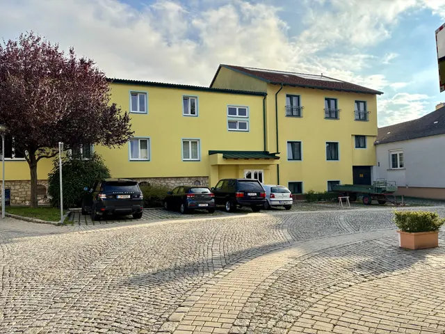 In diesem ehemaligen Gasthaus in St. Georgen findet schon bald Schulunterricht statt. | Foto: Stefan Schneider