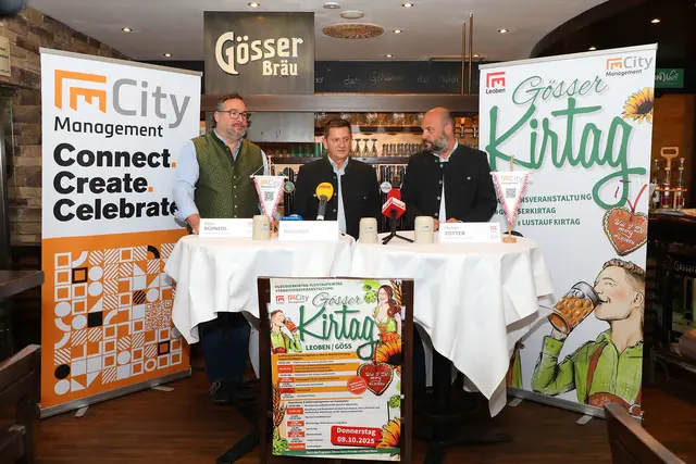 Bei der Pressekonferenz: Veranstalter Edgar Schnedl, Bürgermeister Kurt Wallner und Braumeister Michael Zotter (v. l.) | Foto: Armin Russold