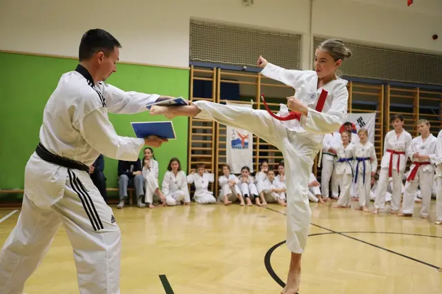Spektakulär: Die jungen Talente zeigen, was sie können. | Foto: taegukkulm