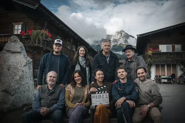 Innsbruck ist Schauplatz der neuen ORF/ARD-TV-Krimireihe „Tirolerblut“ (AT), in deren Mittelpunkt die mehrfache ROMY-Gewinnerin Ursula Strauss als Chefinspektorin Fanny Gruber steht.  | Foto: ORF