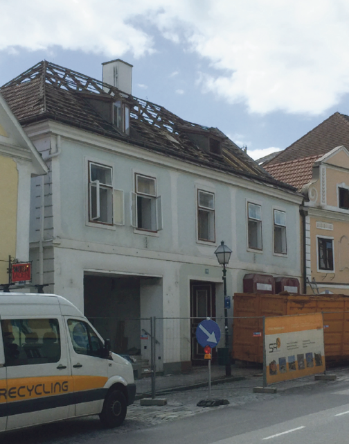 Damals-Foto: Mit dem Abriss des Hauses wurde im Sommer 2016 begonnen. | Foto: bs