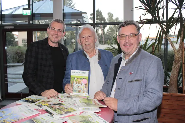 Roland Löffler, Walter Hofmann und Franz Pichler zeigten sich vom Vortrag begeistert | Foto: Walter Kellner