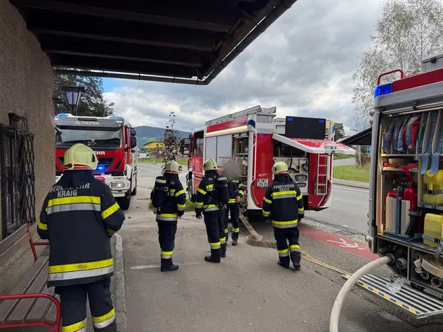 Mehrere Feuerwehren wurden zu einem Wohnhausbrand in Mölbling alarmiert. | Foto: Freiwillige Feuerwehr Kraig