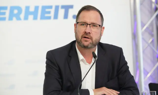 FPÖ-Generalsekretär und Mediensprecher Christian Hafenecker. | Foto: FPÖ