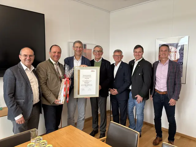 Andreas Schlemmer (WKO), Christoph Stark, Erich Rybar, Josef Herk, Bernhard Stranzl, Werner Wild (WKO) und Arnold Schoberer von den Feistritzwerken (v. l.)  | Foto: MeinBezirk/Engelmann
