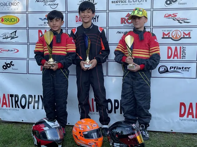 Die Porsche-Brüder (l.) jubeln erneut. | Foto: Porsche