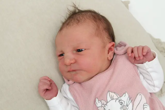 Name: Paulina Sophie
Geburtsdatum: 27.09.2025
Gewicht: 3.205 g
Größe: 51 cm
Eltern: Michelle und Christopher Legat aus St.Andrä Höch | Foto: Babysmile