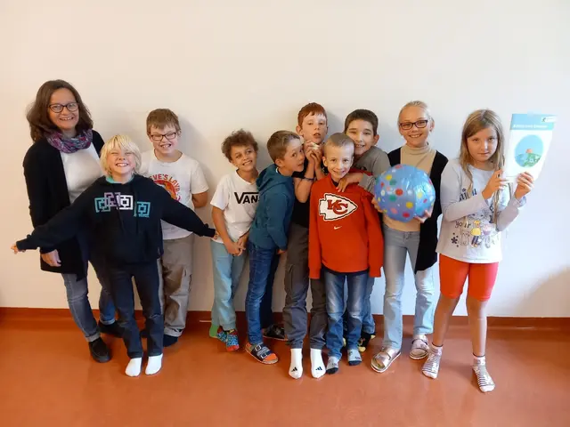 Das „Energieteam“ der VS Weißbach beim Startworkshop mit Gerlinde Ecker vom Klimabündnis Salzburg. | Foto: Sylvia Herbst