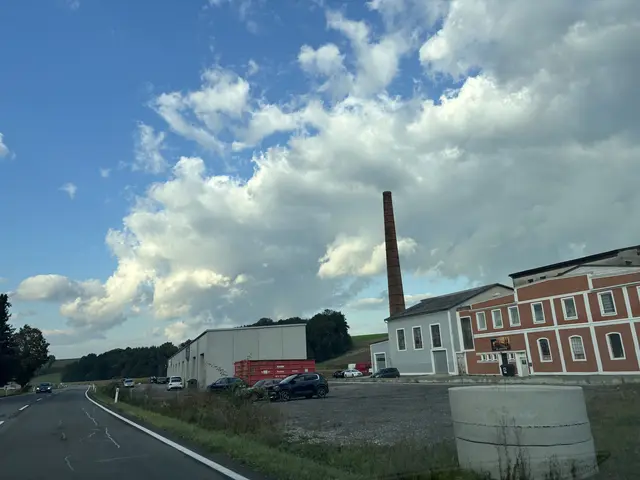 Die Kreuzung in Richtung der ehemaligen Papierfabrik soll entschärft werden. | Foto: Lina Chalusch