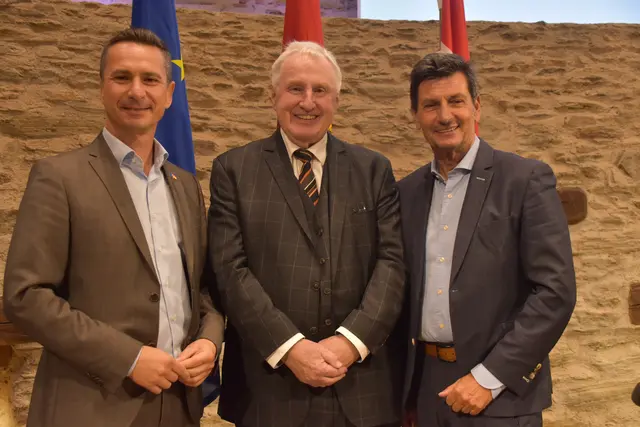 Robert Hergovich, Karl-Heinz Lambertz und Christian Illedits | Foto: Michael Strini