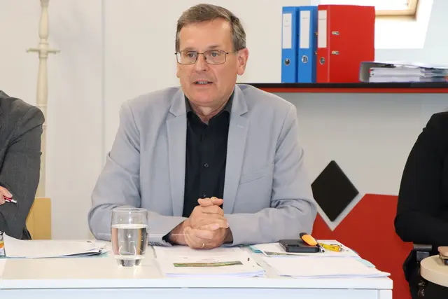 "Langsam entwickelt sich das alles zu einem Krimi", sagte Roland Ponholzer bei der Pressekonferenz bezüglich der Geschehnisse in Wörgl. | Foto: Christiane Nimpf