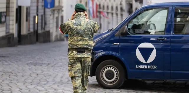 Neben mehr Polizei werden zusätzlich Soldatinnen und Soldaten des Bundesheeres im Rahmen eines Assistenzeinsatzes vor jüdischen Einrichtungen eingesetzt. (Archiv) | Foto: GEORG HOCHMUTH/APA/picturedesk.com
