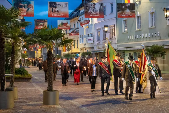 Am 8. Oktober findet die traditionelle Gedenkveranstaltung zur Kärntner Volksabstimmung statt. Los geht es um 18.30 Uhr beim Kunsthotel Fuchspalast  | Foto: Stadt St. Veit