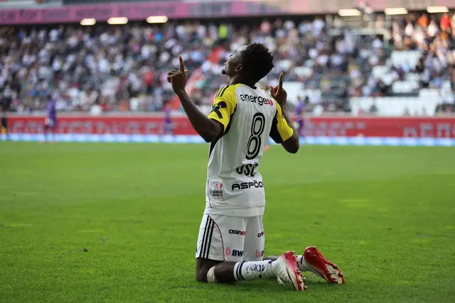 Für Moses Usor und den LASK müssen gegen TSV Hartberg unbedingt drei Punkte her.  | Foto: B. Reischl
