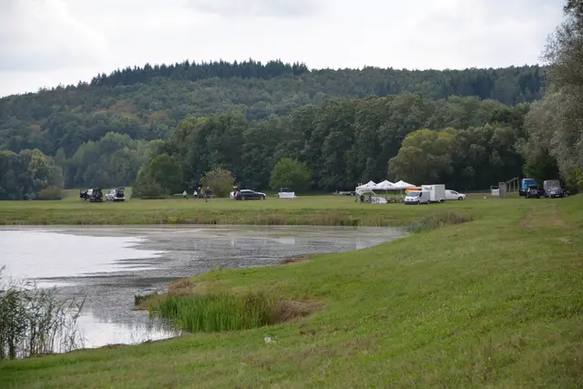 Besucherinnen und Besucher bekamen spannende Einblicke in die traditionelle Arbeit mit Hütehunden und Schafen. | Foto: Rosenberger Victoria