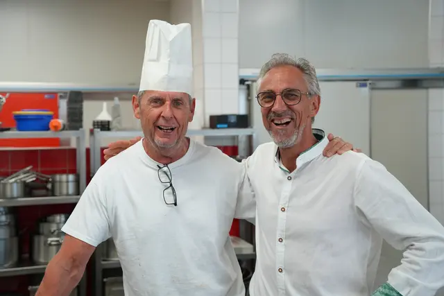 Küchenchef Horst Rossin mit Heimleiter Paulus Gschwandtl. | Foto: Stadtgemeinde Bischofshofen/Burger