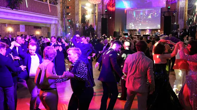 Am 24. Jänner 2026 verwandelt sich das Parkhotel Schönbrunn wieder in einen Treffpunkt für Vielfalt, Akzeptanz und Lebensfreude. (Archiv) | Foto: Barbara Schuster/MeinBezirk