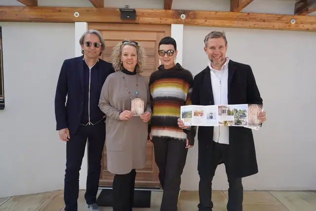 Josef-Heinz Eitzenberger, Eva Reithofer, Doris Eitzenberger und Norbert Reithofer vor einem der Appartments. | Foto: Jennifer Flechl