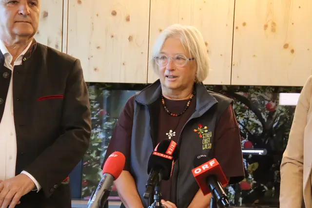 Brigitte Gerger, Geschäftsführerin der Wieseninitiative. | Foto: Martin Wurglits