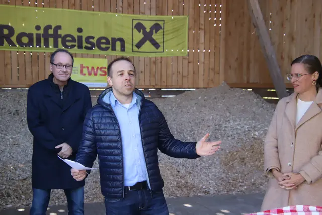 Paul Trummer leitet als neuer Obmann die Genossenschaft, die sechs Haushalte mit Ökowärme versorgt. | Foto: Martin Wurglits