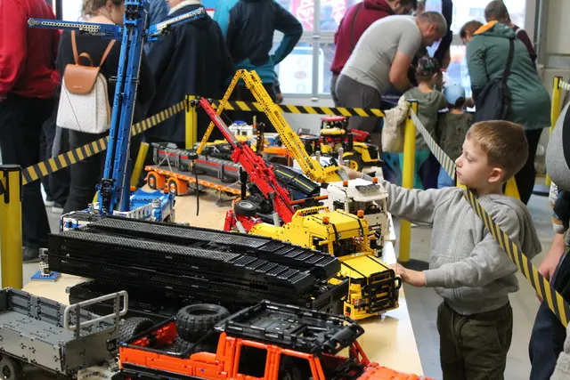 Mit seinem Event-Highlight Lego &amp; Bricks Technic-Day schafft es die Gunskirchner Firma rund 4.000 Gäste in ihren Bann zu ziehen. | Foto: Scalemo