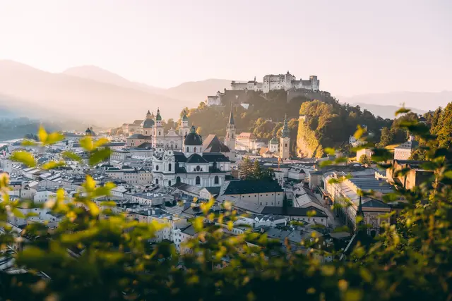 Salzburgs Altstadt die "schönste Österreichs". Laut den ReiseexpertInnen und LeserInnen von Deutschlands größtem Online-Reisemagazin Travelbook.de. | Foto: Tourismus Salzburg GmbH