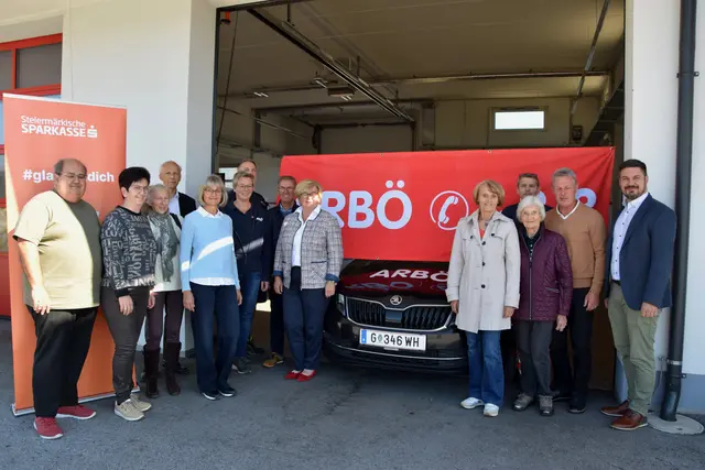 
 Monika Hinz und Daniel Schreiner, sowie Bgm.Bernd Hermann Vizebgm.Robert Sackl und Gemeindekassier Michael Nebel freuten sich mit dem Gemeinderäten und Gemeinderätinnen über den Damenbesuch und das Interesse, in dieser Aktion wertvolle Tipps für den fahrbaren
 | Foto: Josef Strohmeier