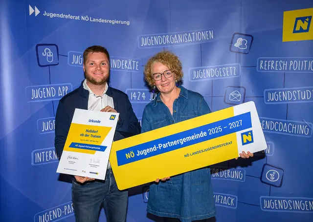 Nußdorf ob der Traisen: GGR Robert Denk mit Christiane Teschl-Hofmeister | Foto: NLK Burchert