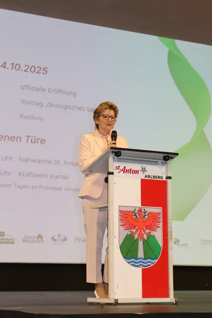 Die e5-Teamleiterin Susanne Klimmer bei ihrer Begrüßung. | Foto: Elisabeth Zangerl