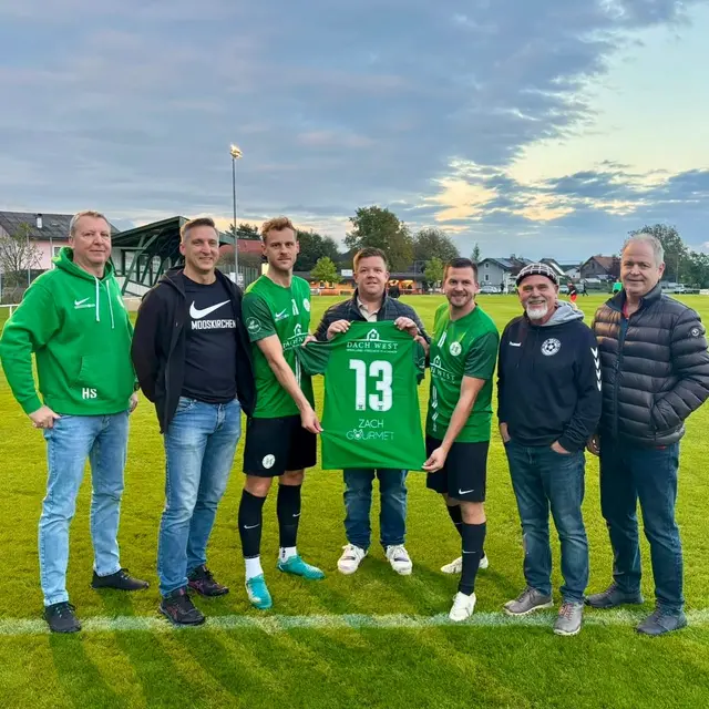In Mooskirchen wurde Florian Zach vor dem Heimspiel gegen Frauental geehrt. | Foto: USV Hoome Mooskirchen