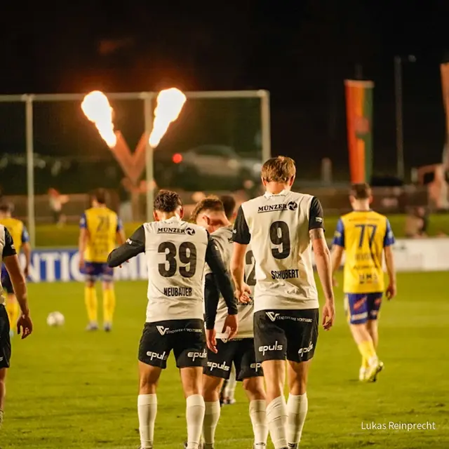Gleich achtmal konnten die Voitsberger Fans mit den Kickern im Derby jubeln. | Foto: Lukas Reinprecht