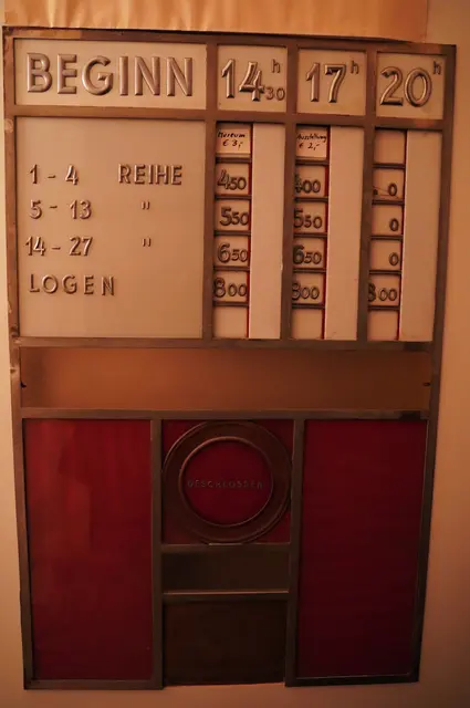 Die Kino-Kassa dürfte aus den 60er-Jahren stammen. | Foto: Evi Leutgeb