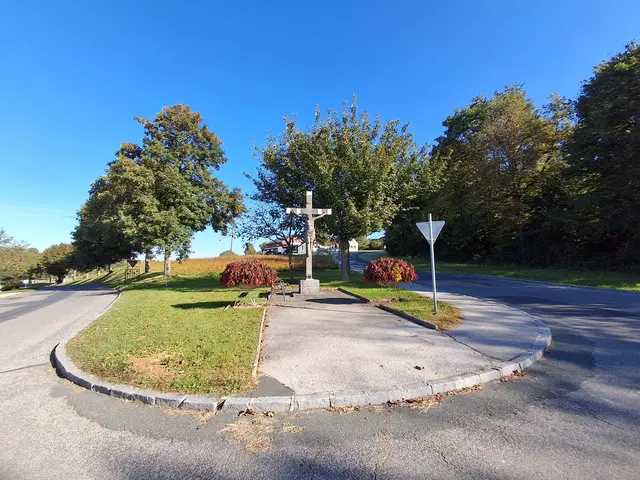 Kreuz an der Triftstraße - hier finde ich einen Stein von Stoaroas | Foto: Gold Michaela