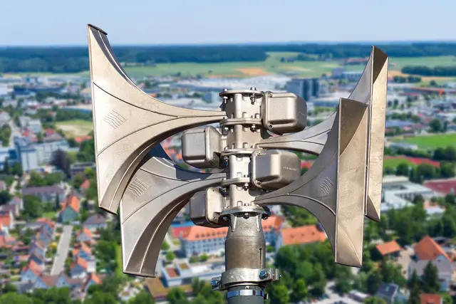Die allermeisten Sirenen haben den Zivilschutzprobealarm in Österreich erfolgreich absolviert. Auch der AT-Alert wurde auf den Smartphones ausgelöst. (Symbolbild) | Foto: Bihlmayer, Michael / Action Press / picturedesk.com