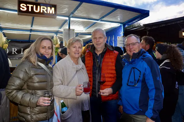 Geschäftsführende Gemeinderätin Ulrike Stachl, Bürgermeisterin Marion Wedl mit Gatte Sigi und Geschäftsführender Gemeinderat Paul Papst (v.l). | Foto: Elisabeth Peinsipp