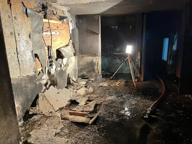Der Brand verursachte erheblichen Sachschaden am Gebäude | Foto: Zoom Tirol