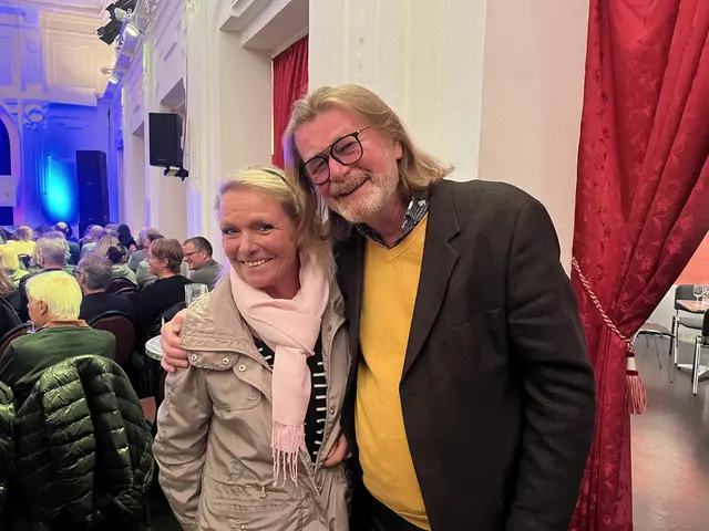 Maria Lackner und Andreas Bandion sind große Fans des Kabarettisten  | Foto: Franziska Führer