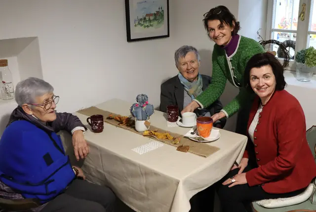 Gemütliche Stimmung im Kleinen Hofcafé von Klaudia Schneider | Foto: Gerhard Langmann