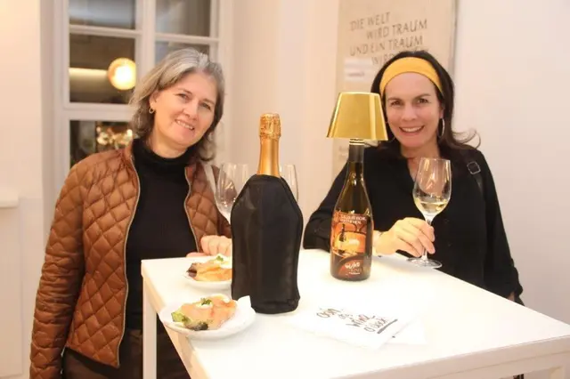 Katharina Kreutzer vom Kesselhaus und Katharina Schick, Kuratorin. | Foto: treilaf