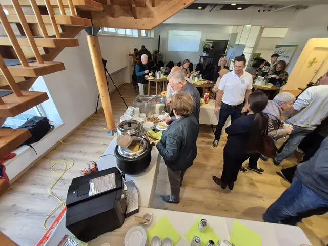 Natürlich wurde heimische Kulinarik geboten | Foto: Andrea Stelzer