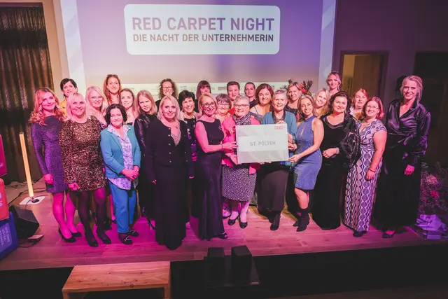 Die Unternehmerinnen des Bezirks St. Pölten beim Unternehmerinnen-Forum in Schloss Luberegg. | Foto: schelberger.fotografie